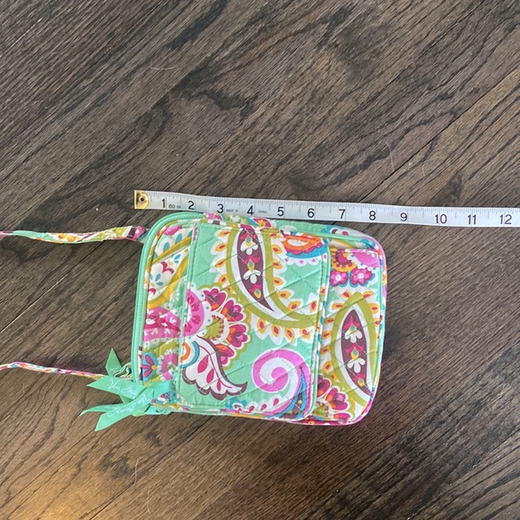 Vera Bradley Mint Paisley Pink Crossbody Purse EUC - Picture 2 of 6